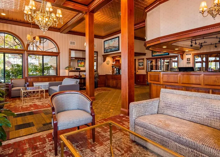 Best Western Plus Dockside Waterfront Inn
