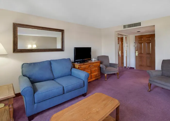 The Hotel Ojibway, Trademark Collection By Wyndham